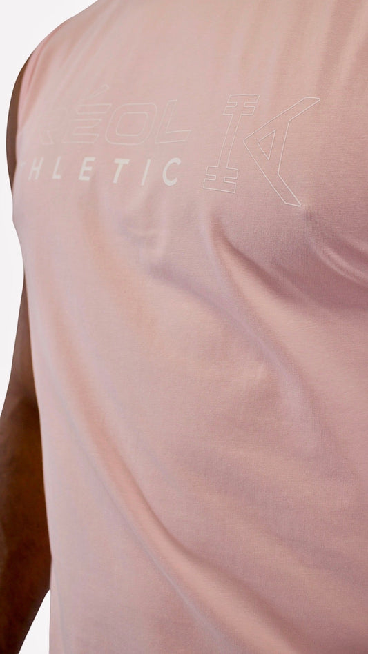 Débardeur homme KRÉOL ATHLETIC rose col V en tissu léger et respirant, coupe droite pour la musculation