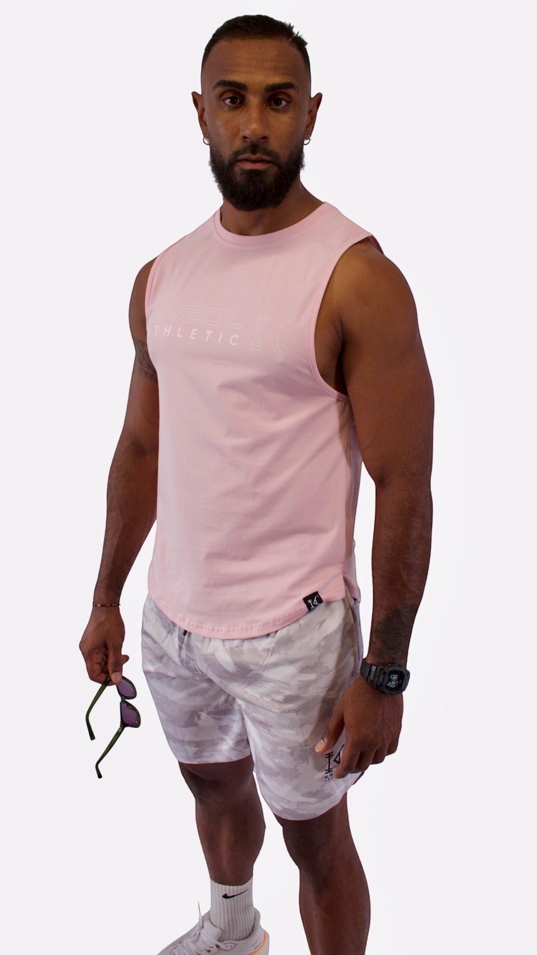 KRÉOL ATHLETIC Débardeur homme rose col V en coton léger, idéal pour la musculation.
