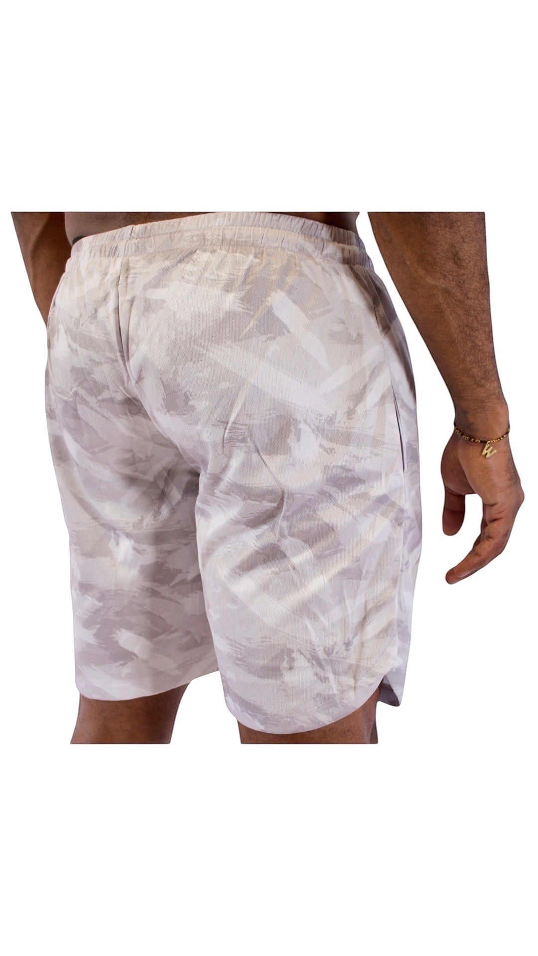Short de sport Kréol Athletic homme camouflage blanc et gris, coupe droite, tissu technique léger pour la musculation et l'entraînement.